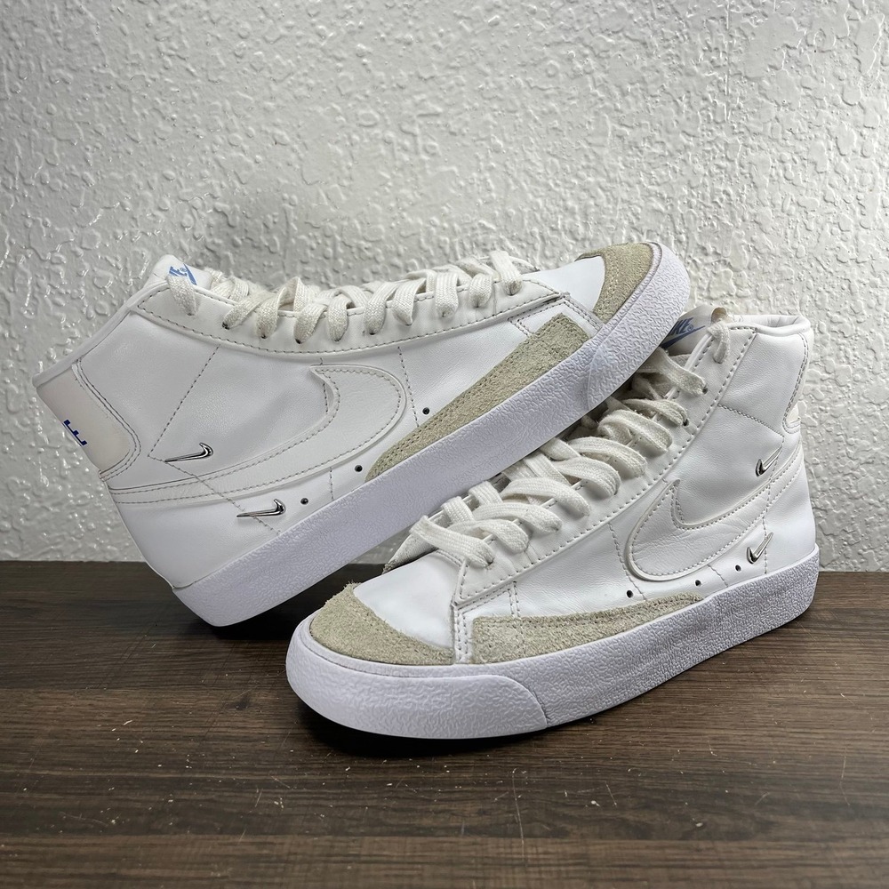 Nike Blazer Mid 77 SE Women's White Shoes - Women's Size 7.5 - Picture 3 of 9